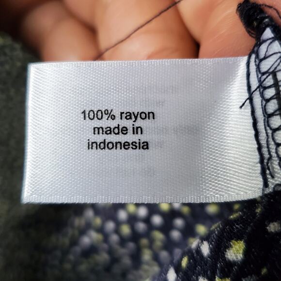 Lane Bryant Navy Yellow Dot Top Blouse 20 Career Classic Casual Relaxed Summer - Picture 7 of 10